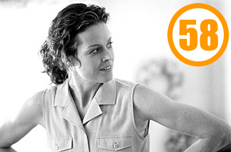 Sigourney Weaver. Geboren für den Akimbo!